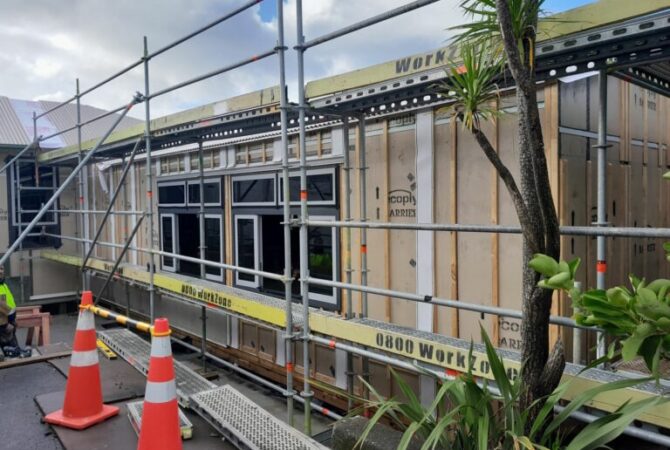 imgi_54_Lyall-Bay-School-MAIN-PHOTO-768x576