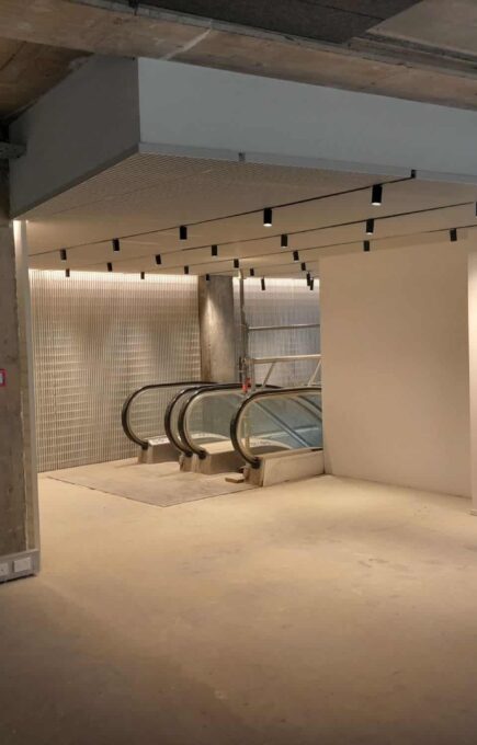 imgi_61_MAIN-LARGE-PHOTO